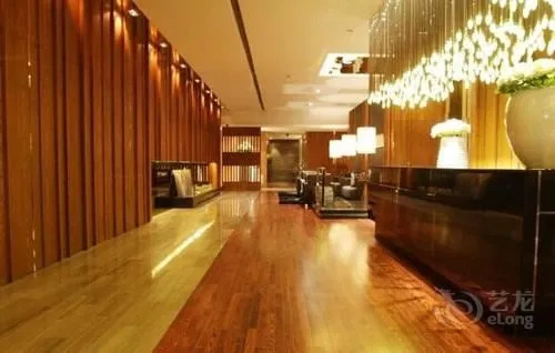 Wuhan Yuntai 6 Plus 1 Hotel