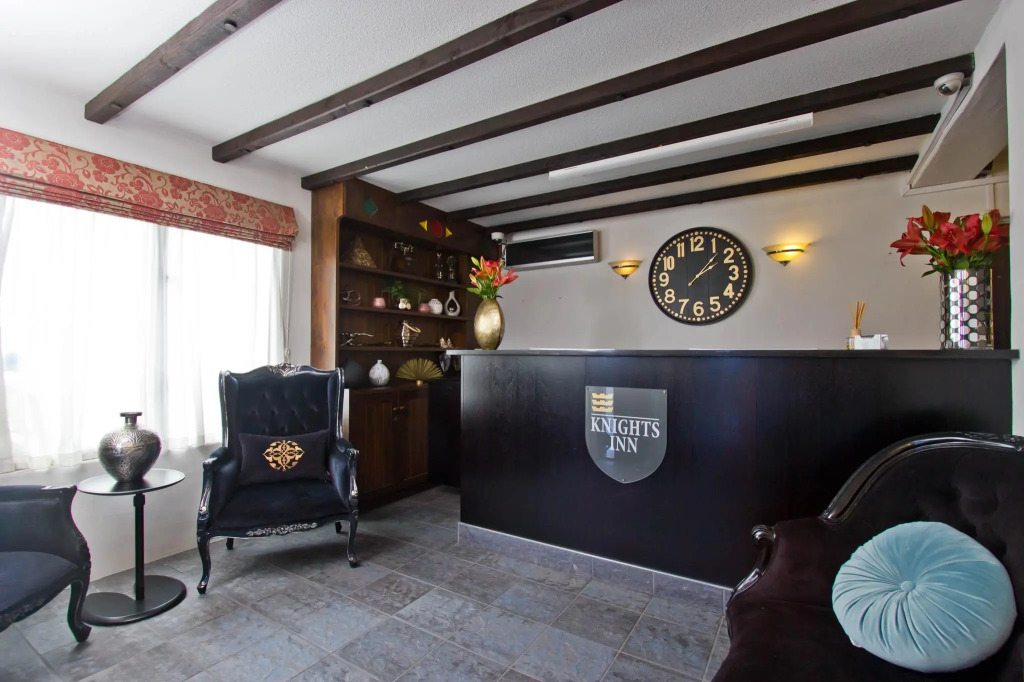 Knights Inn