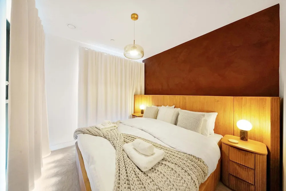 Rosso Suite 2BR City Views
