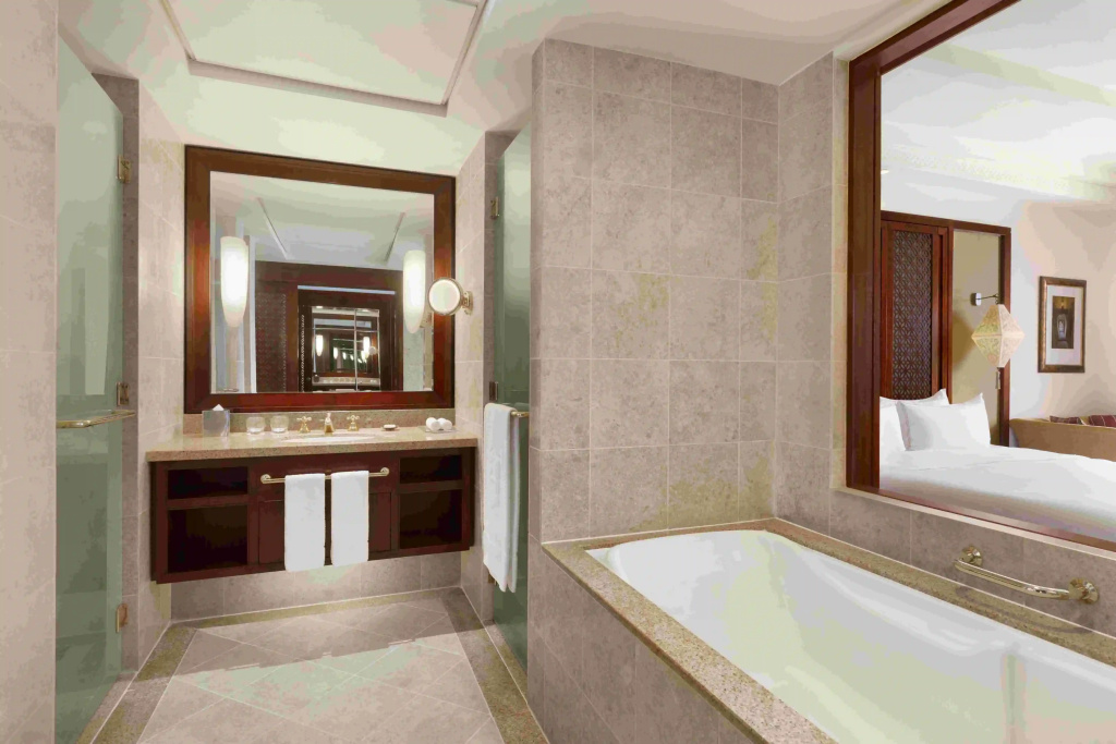Al Husn Hotel Muscat