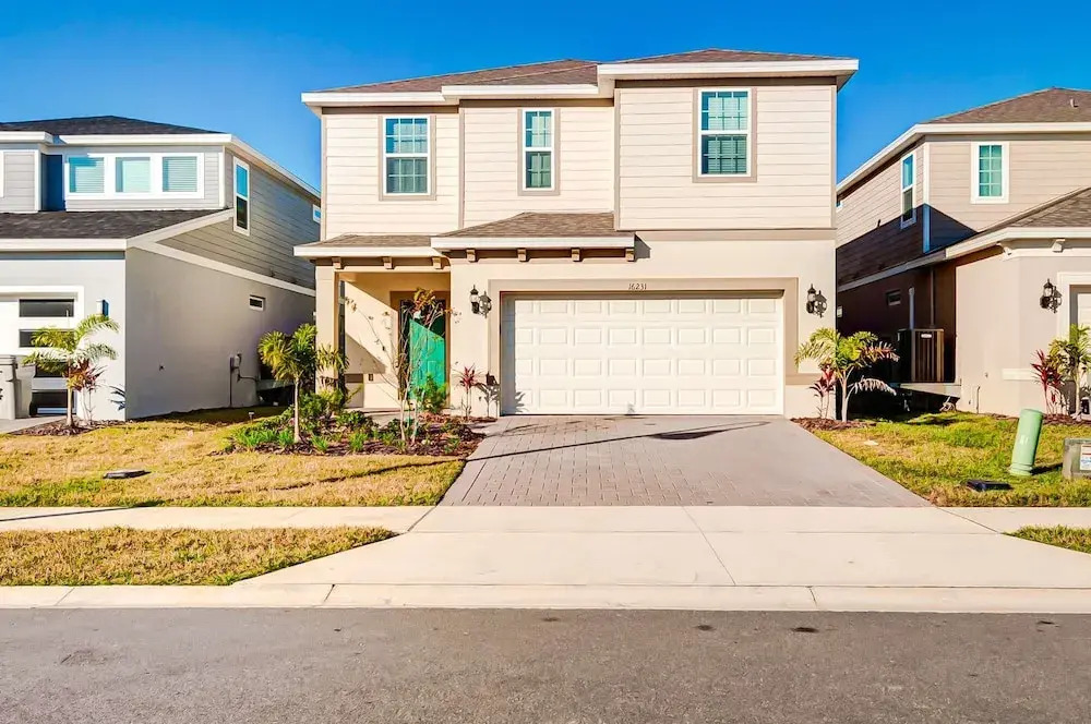 16231 Fantastic Family Home For The Perfect Stay