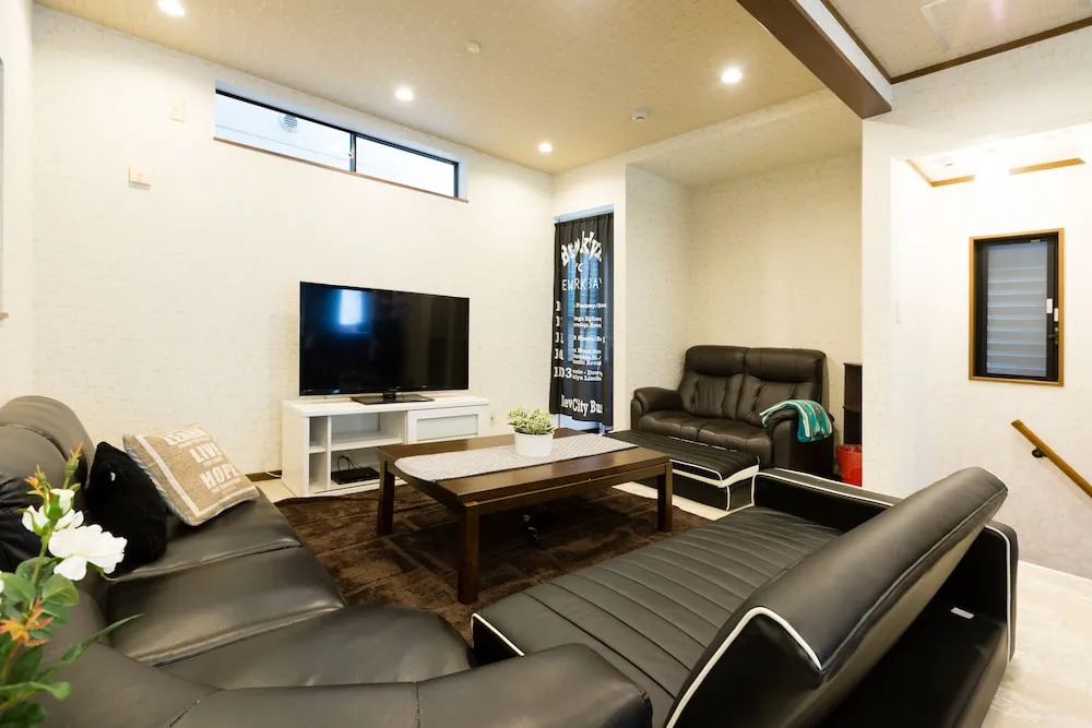 Misaki House