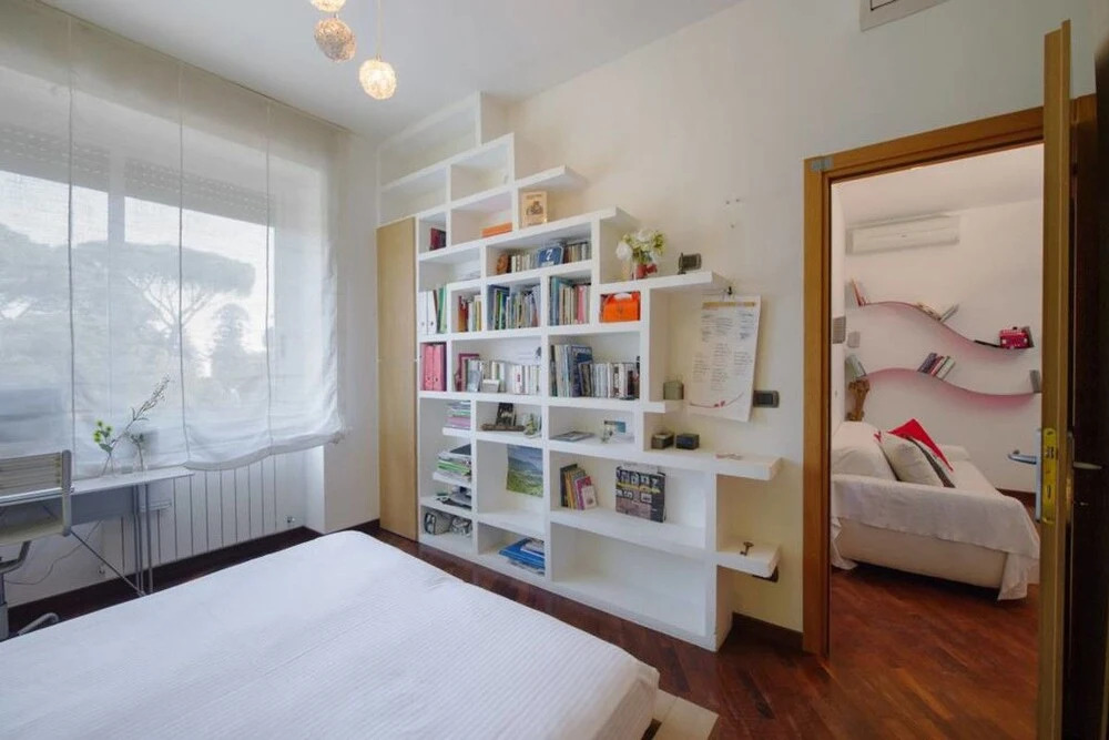 Nice and Colorful 2 bed Flat Near San Giovanni