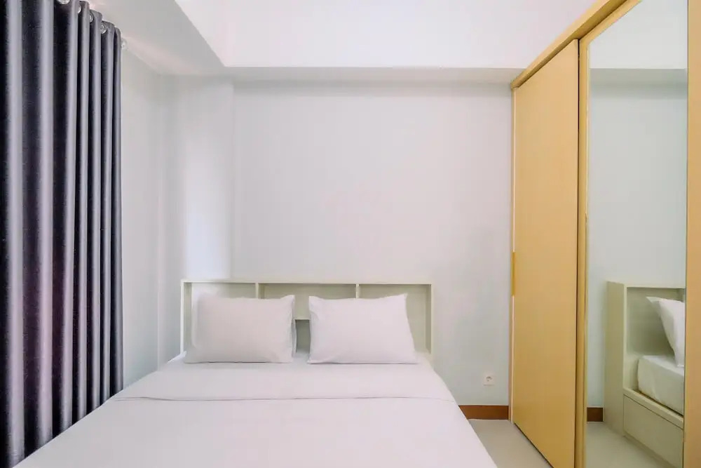 Comfortable And Simply Look 2Br Royal Heights Apartment