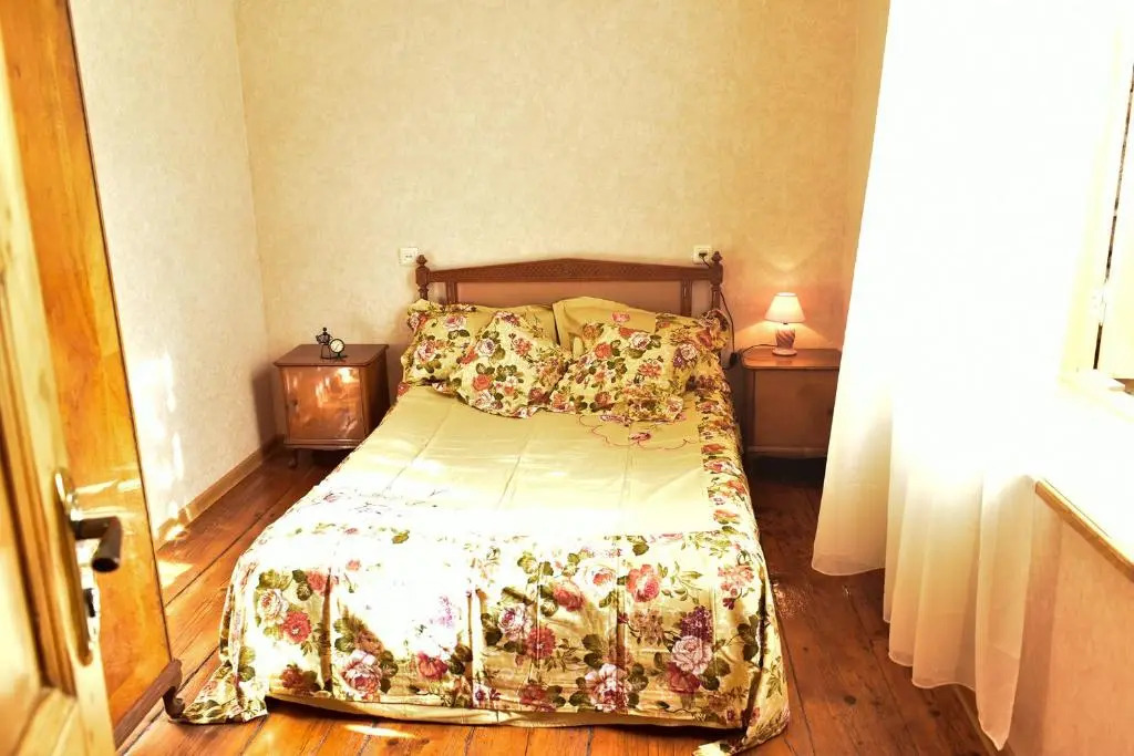Corner 33