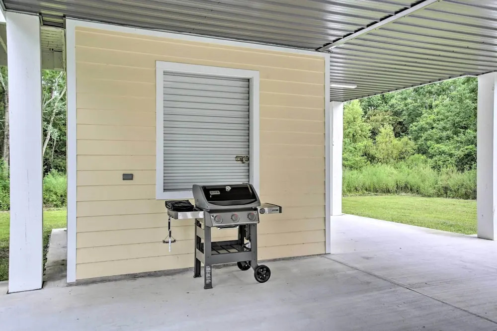 Modern Waveland Home w/ Deck, Walk to Beach!