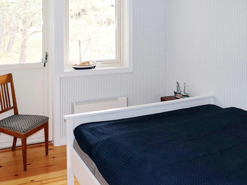 10 Person Holiday Home in Yngsjo