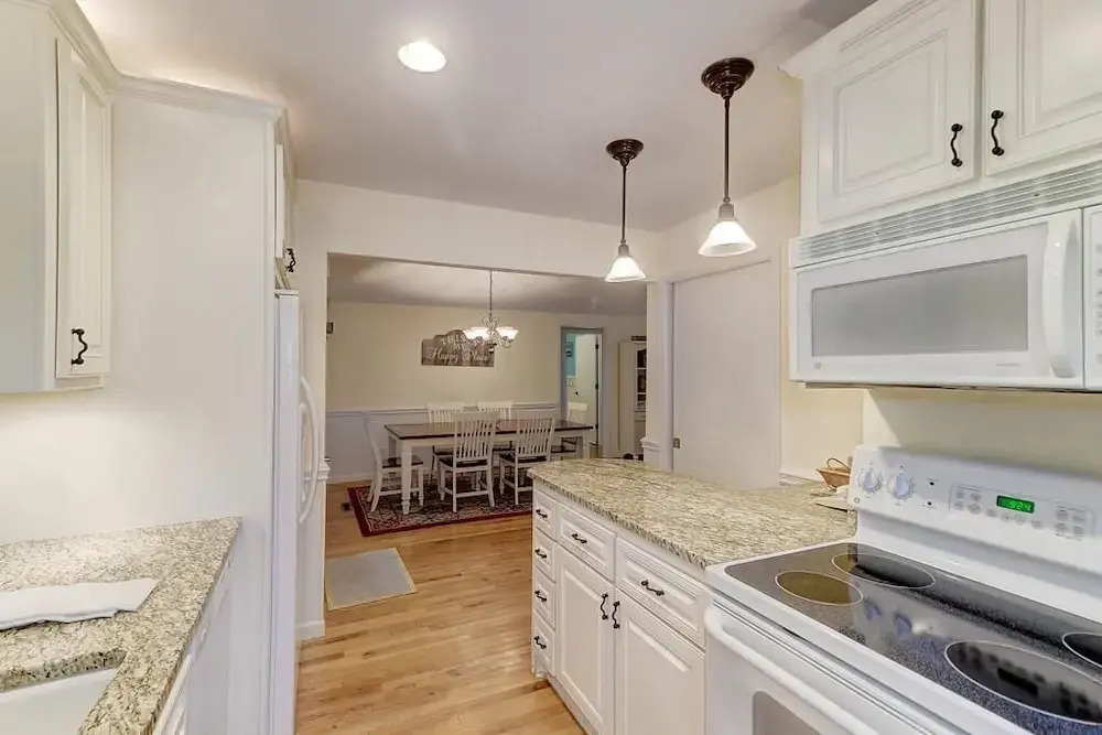 22 Twin Oaks