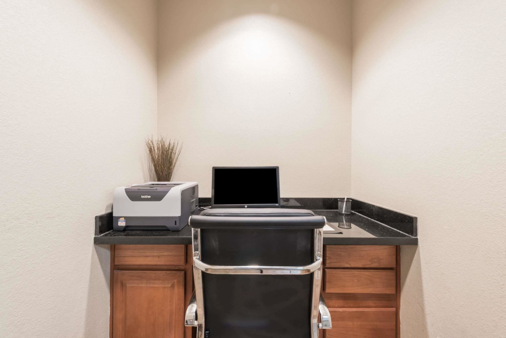 MainStay Suites Addison-Dallas