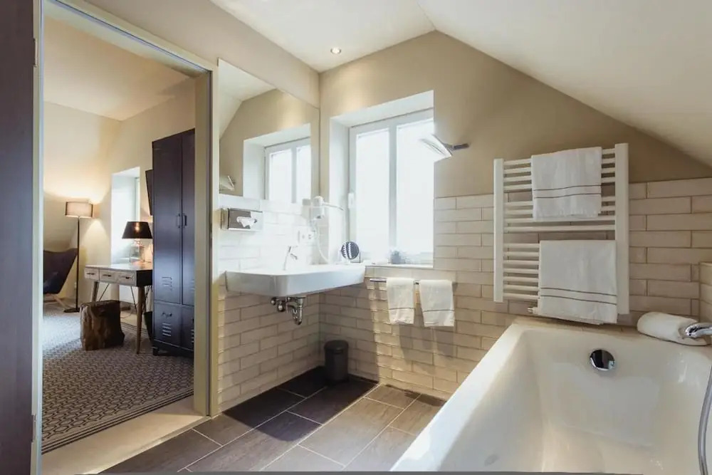 Hotel Goldene Traube - by Neugart