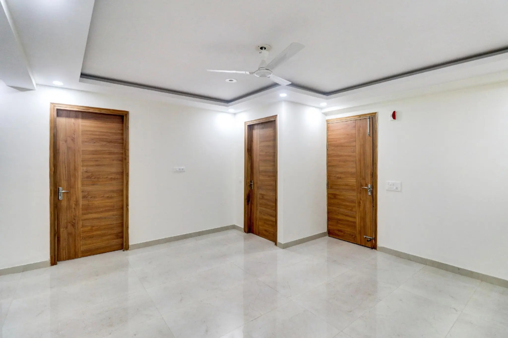 OYO 82311 Hotel Holy House