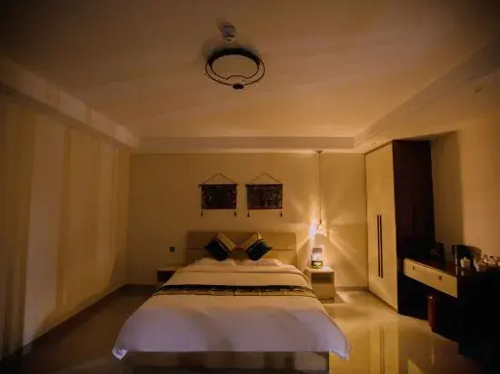 Santa Bara Fanye Residence