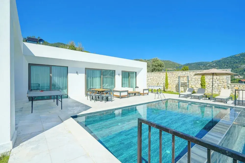 Villa Saturn 4 - PLANET LUXURY VILLAS