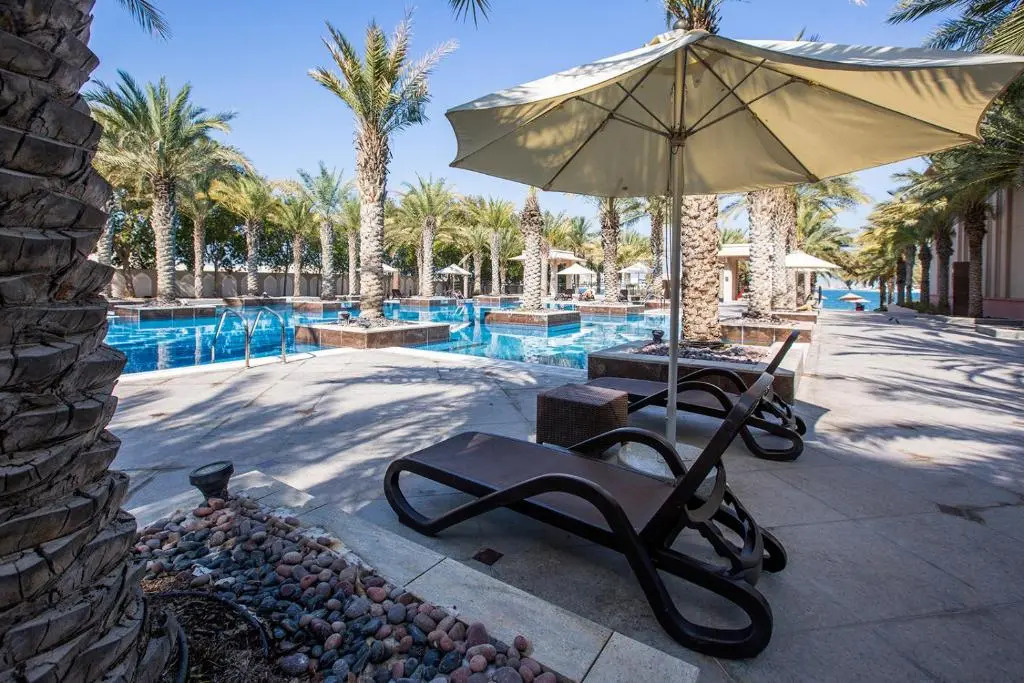 TAJ 5* Palm Jumeirah apartment with beach access