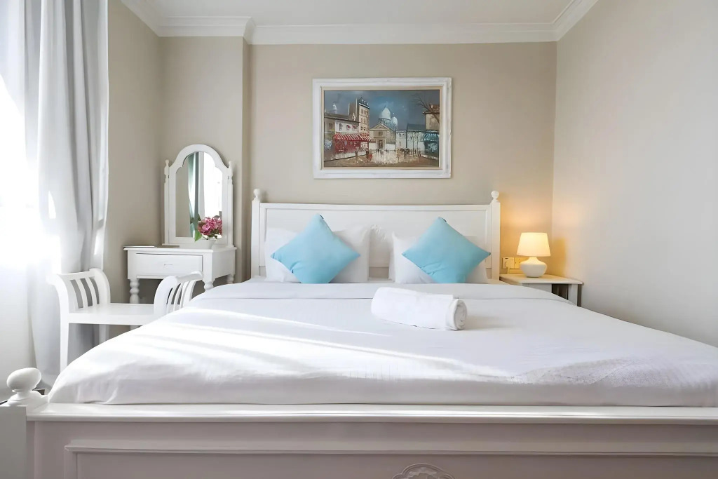 Century Bay Private Residences