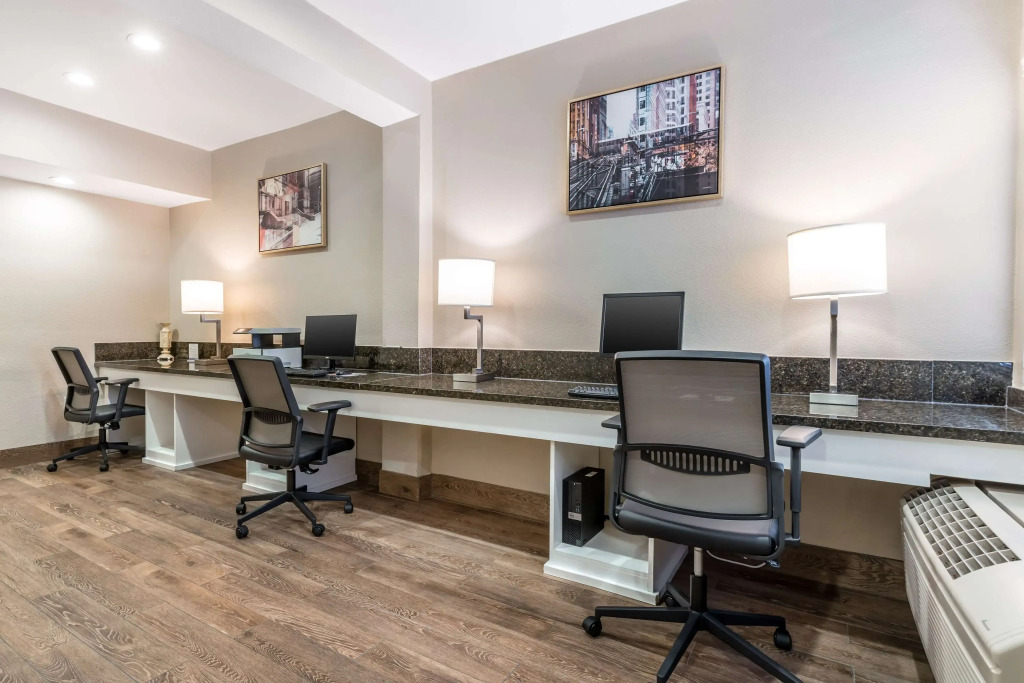 Best Western John Muir Inn