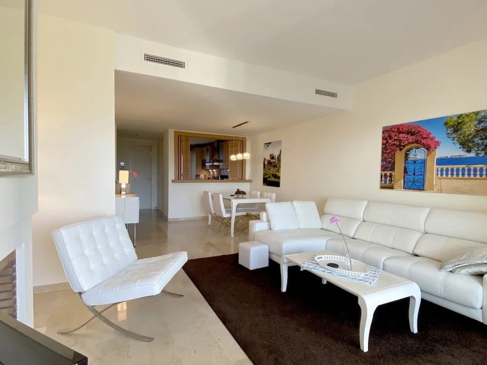 Tasteful Holiday Home in Cala de Mijas With Swimming Pool