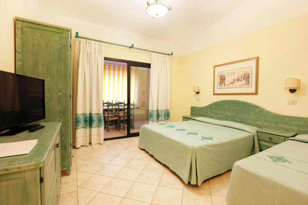 Flat close to stores in Sos Alinos