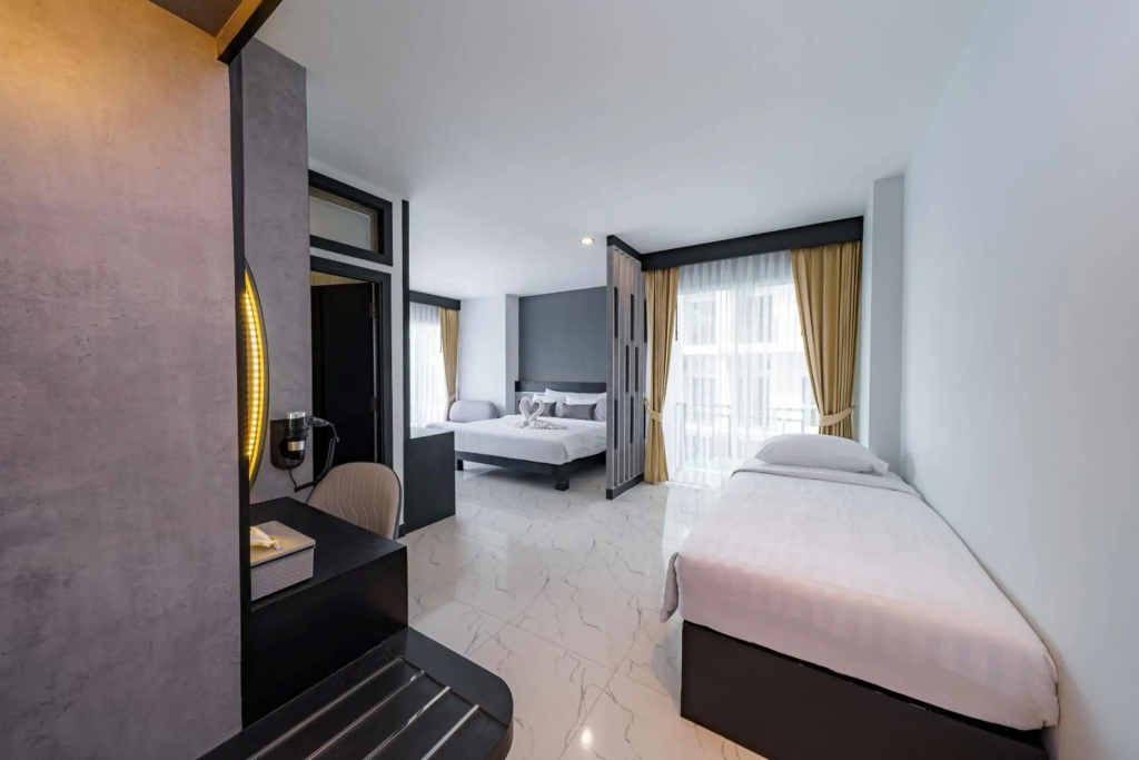 Курортный отель Lhc Hotel And Resort