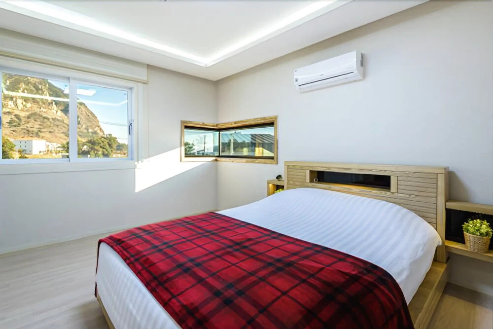 Seogwipo Sanbangsan-ui-achim Pension