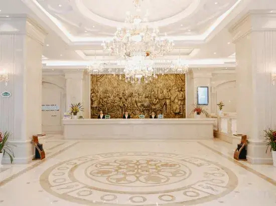 Vienna International Hotel (Ningbo South Business District Universal City)
