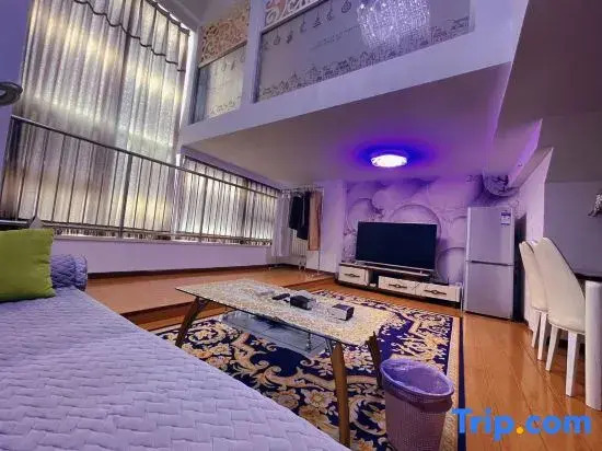 Yingbao Duplex Apartment (Beijing Capital Airport Linhe Development Zone Branch)