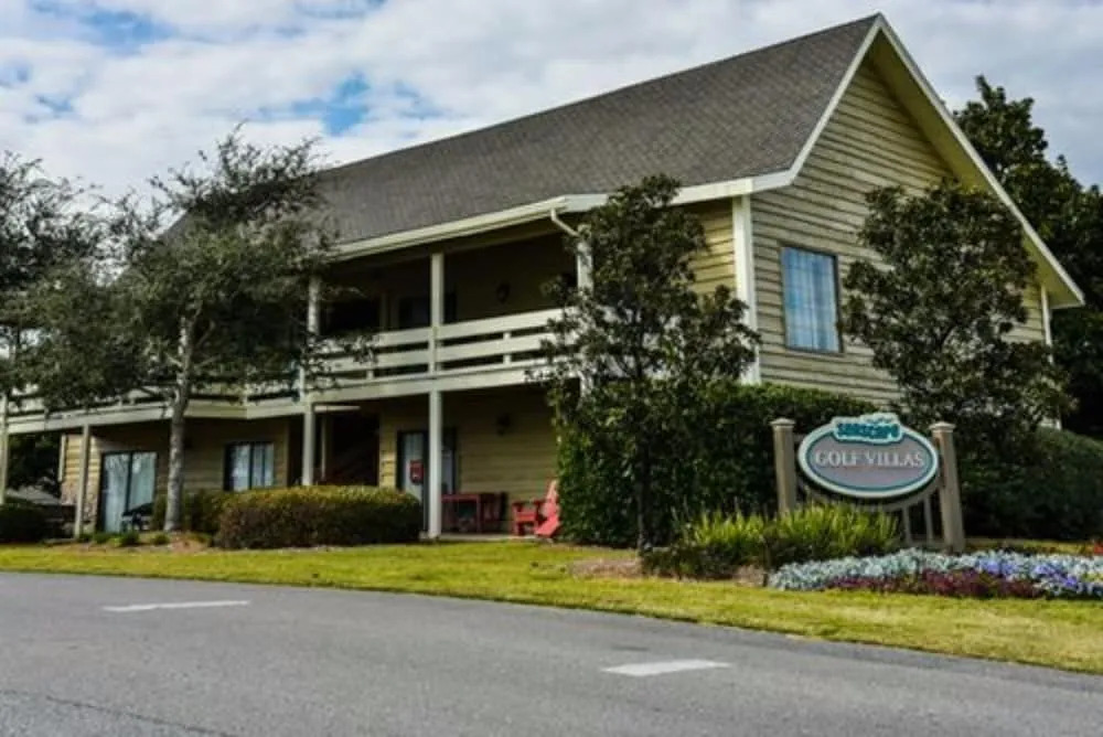 Seascape Boardwalk and Lakefront Villas