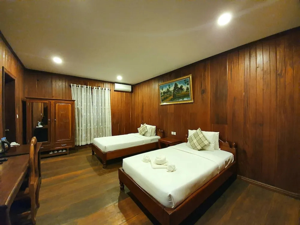 Sam Moon's Hotel Angkor