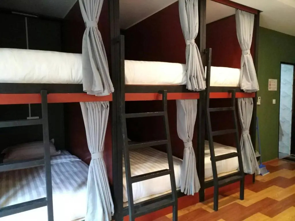Shwe Hostel