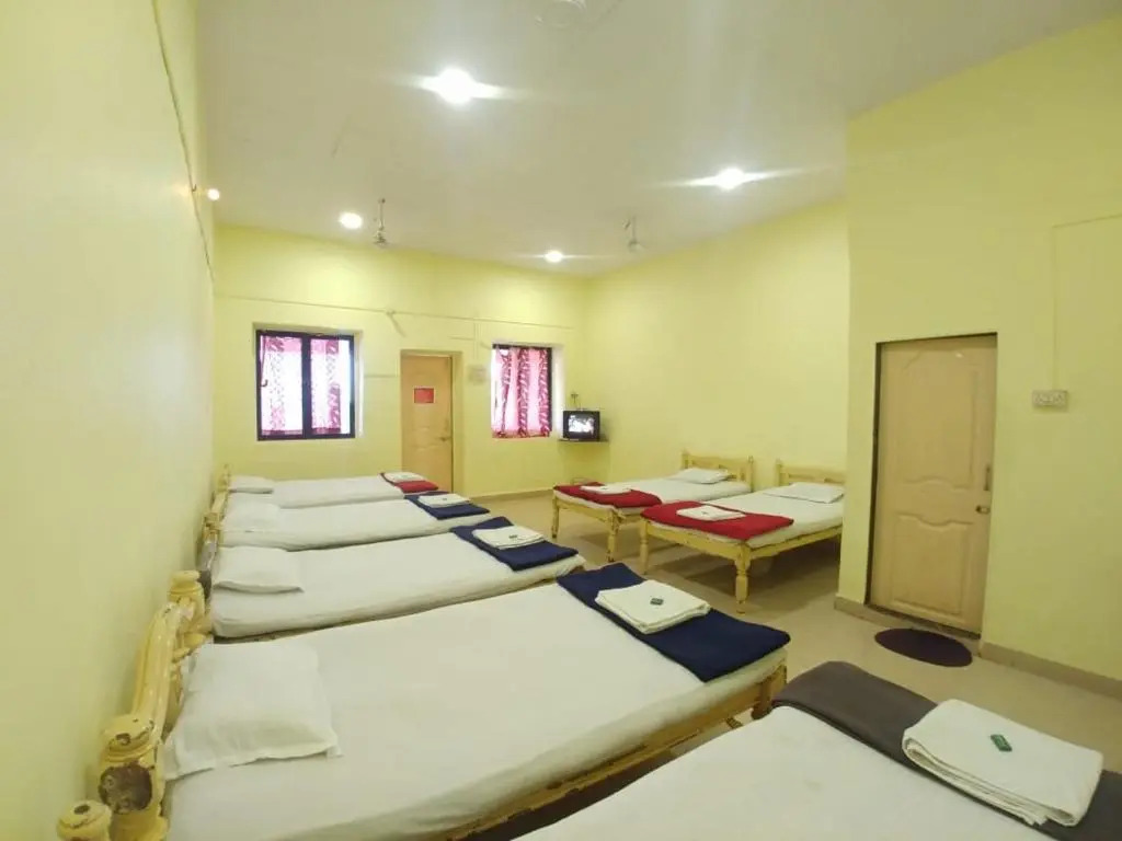Veg park view hotel matheran