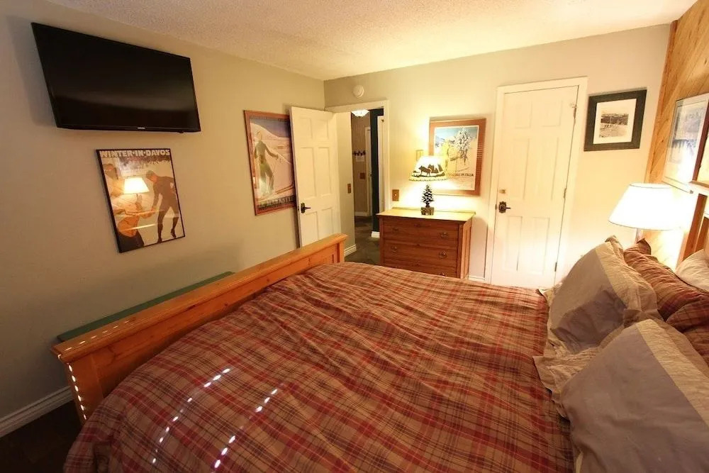 Wild Flower 9 1 Bedroom 1 Bathroom Condo