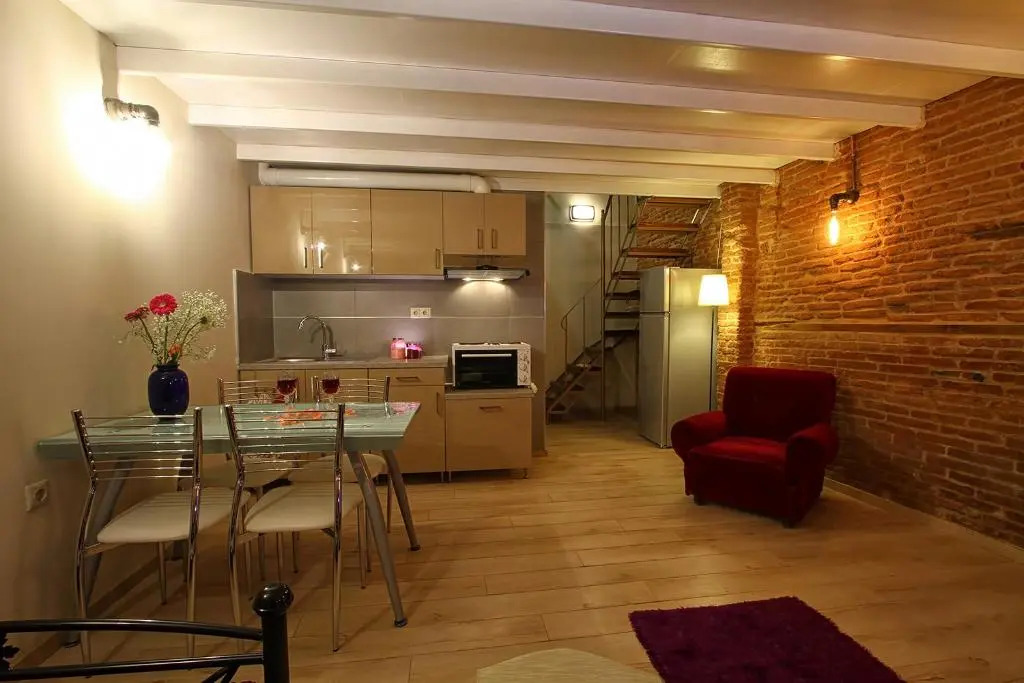 Ionia apartments