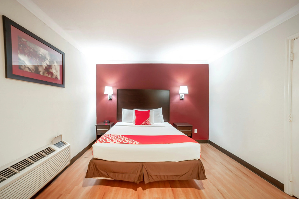 OYO Hotel McAllen Airport South