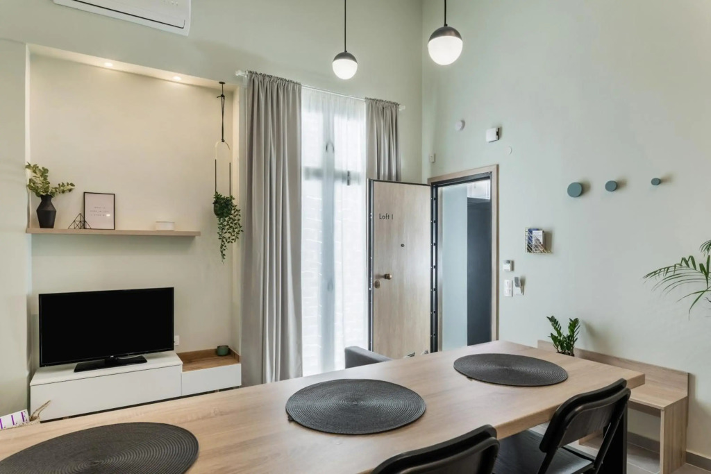 Urban loft I