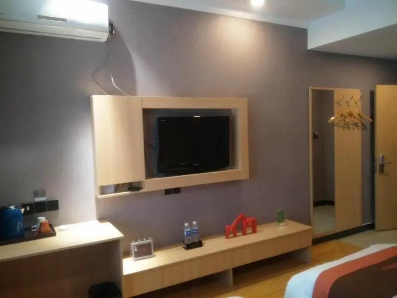 JUN Hotels Hebei Hengshui Shenzhou Bus Station