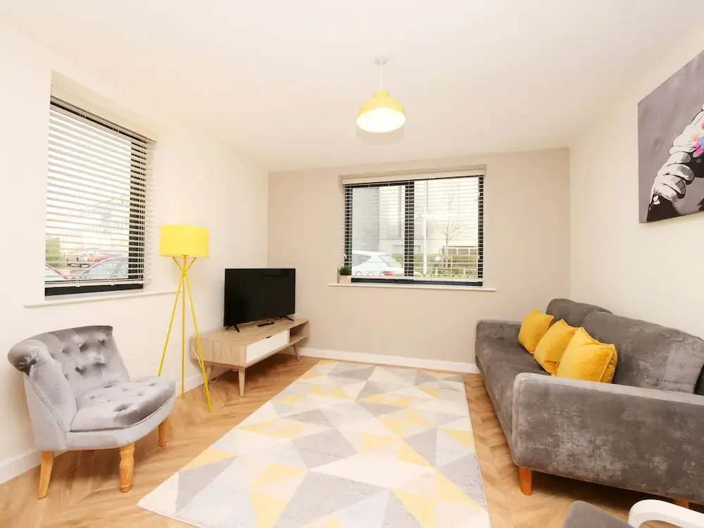 Modern Spacious 2 Bedroom Apartment