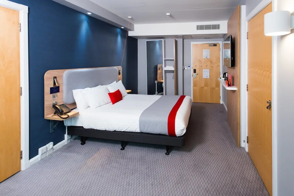 Holiday Inn Express Leeds Armouries