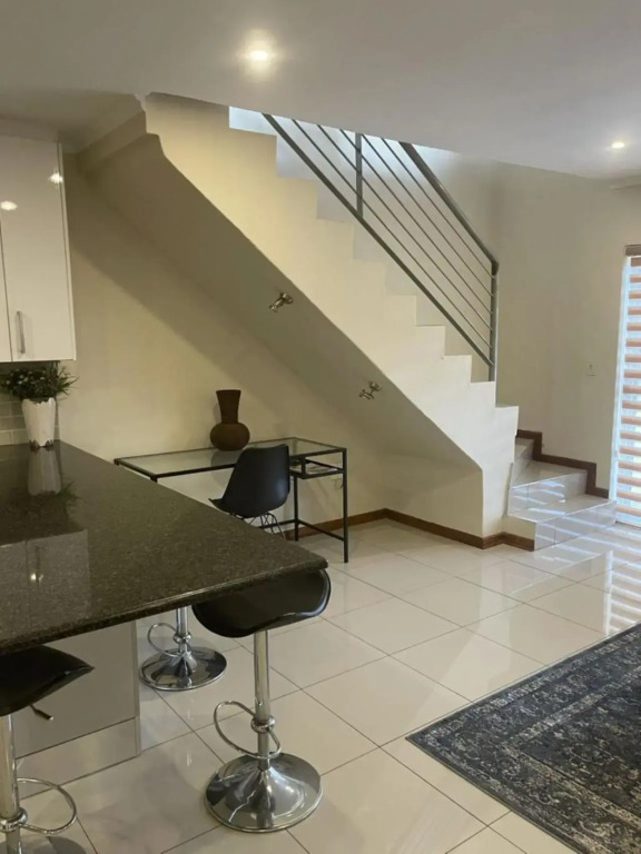 Luxury Spacious Executive Apartment