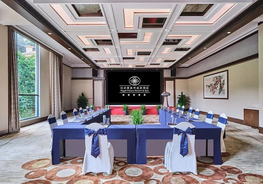 Regal Palace Resort&Spa