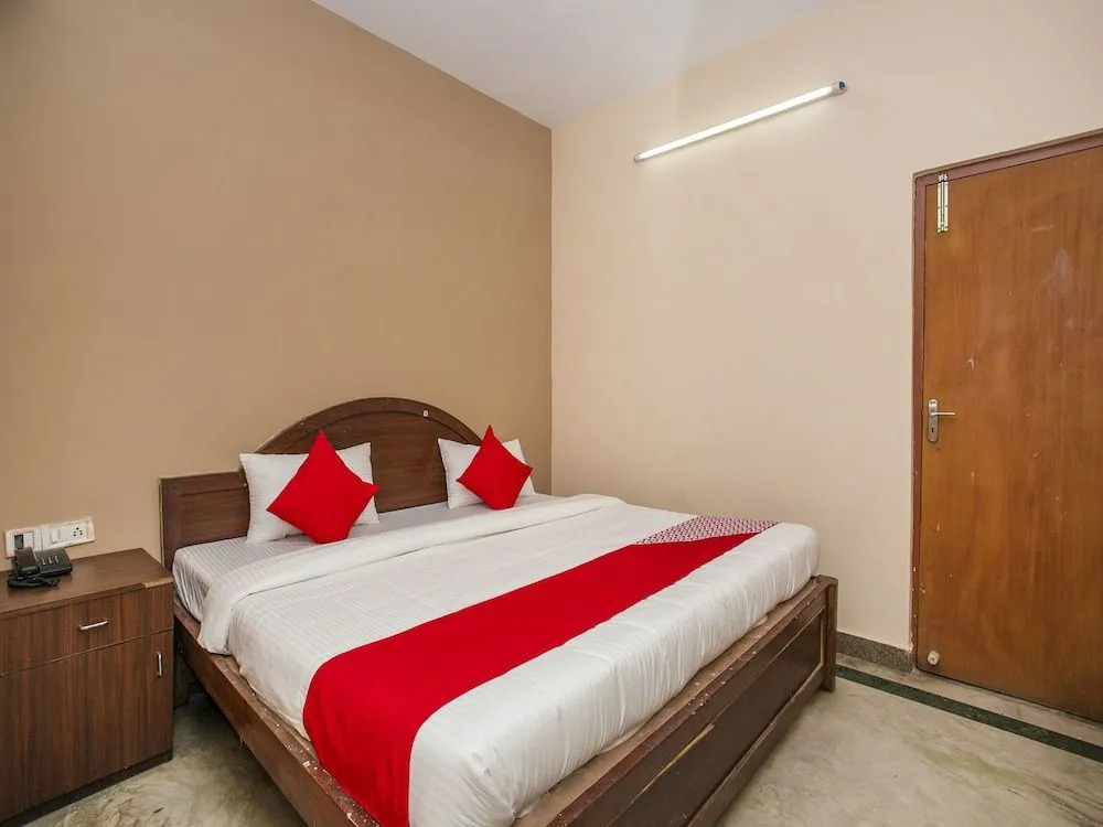 Hotel O Royal Residency Near Hare Krishna Hill