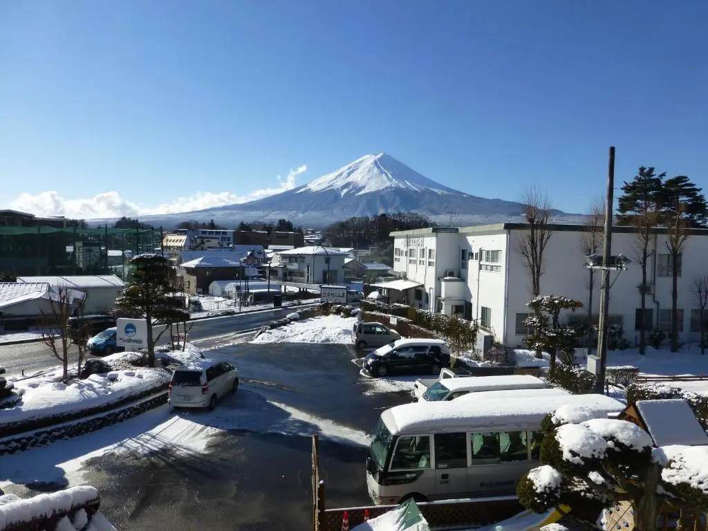 Kawaguchiko Lakeside Hotel