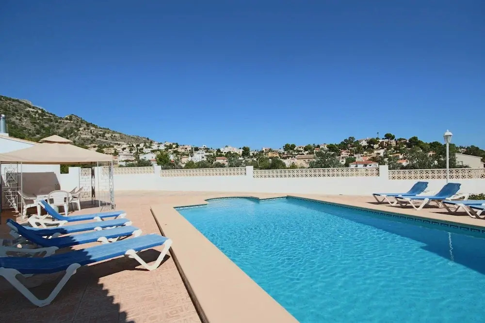 Low Price 4 Bedroom Villa With Nice View Over The Sea, Private Pool, Wifi, BBQ