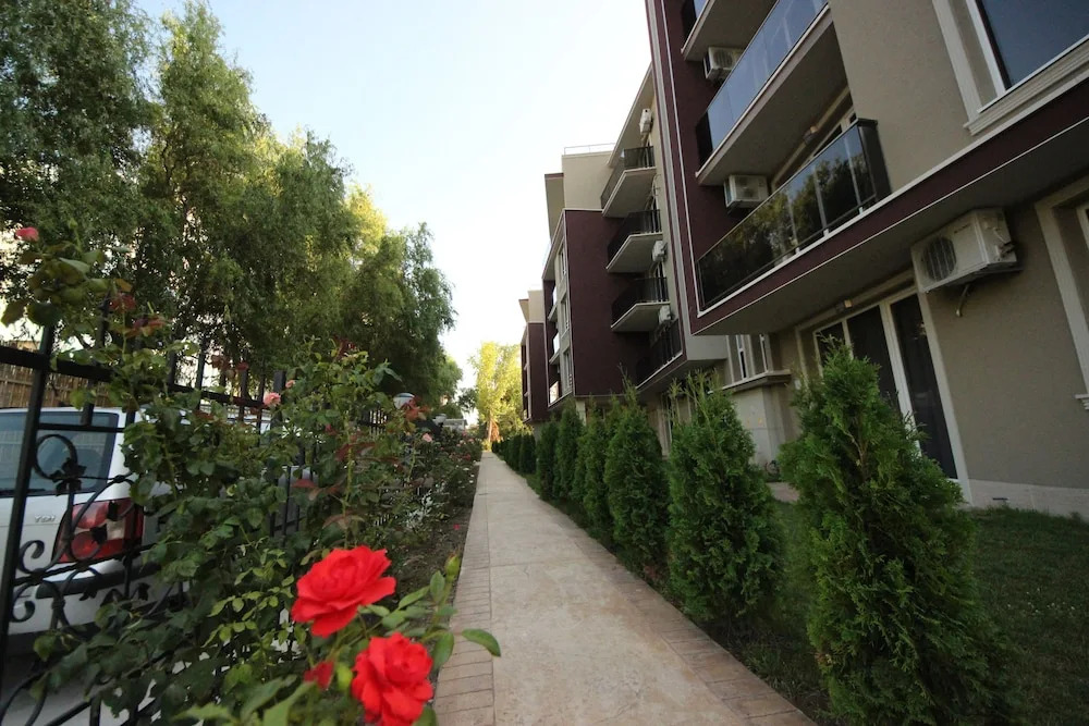 Menada VIP Park Apartments