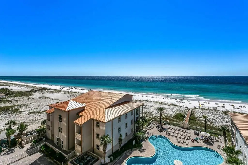 Beach Club 604