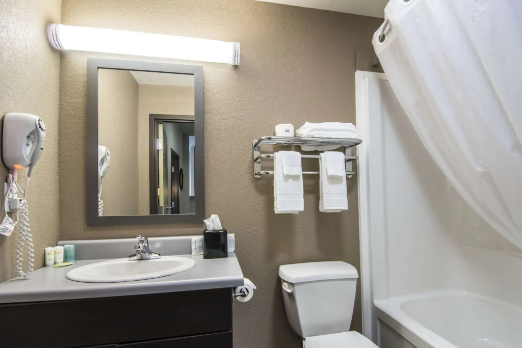 Quality Inn & Suites Thompson