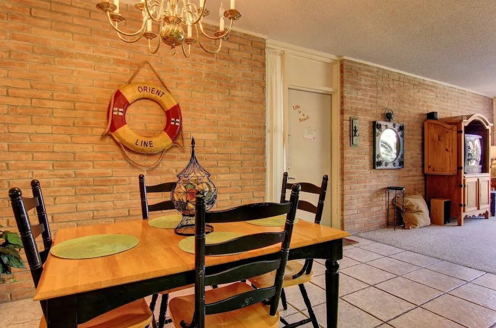 Channelview 108