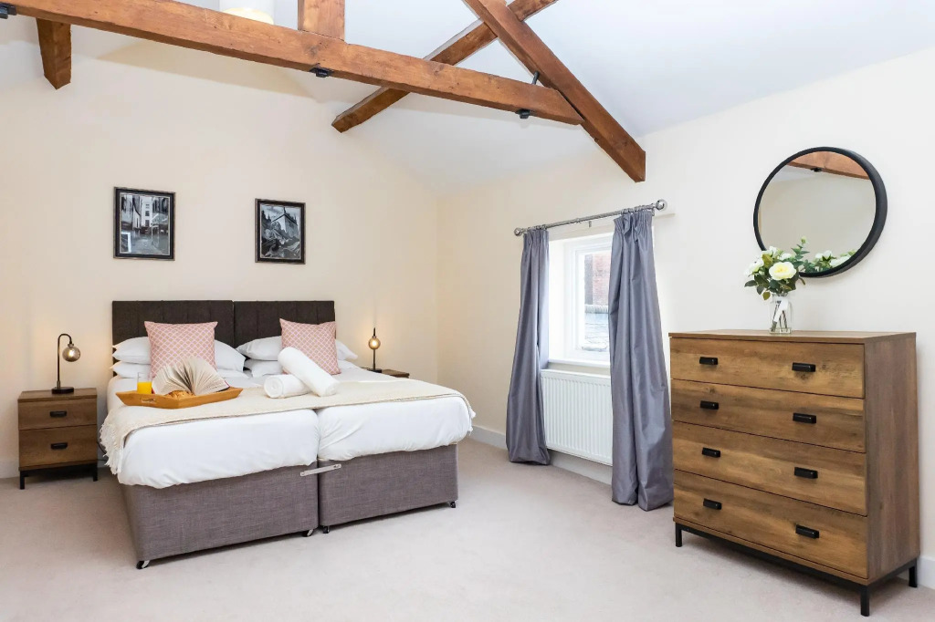 Suite on the High Street