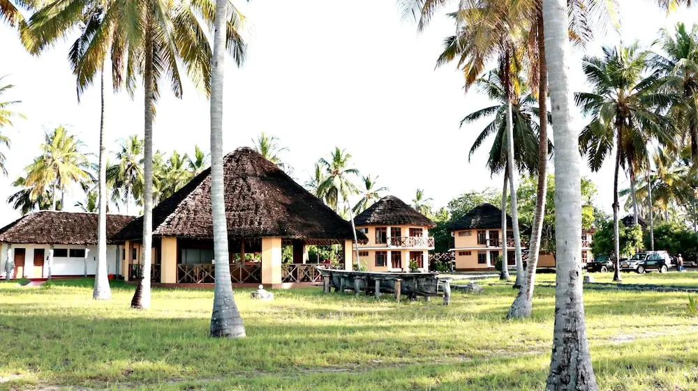 Saadani Park Hotel