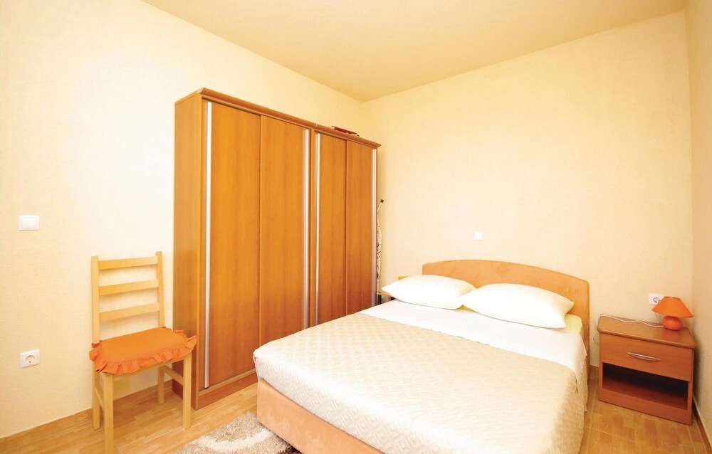 Stunning Home in Bast With Wifi and 1 Bedrooms
