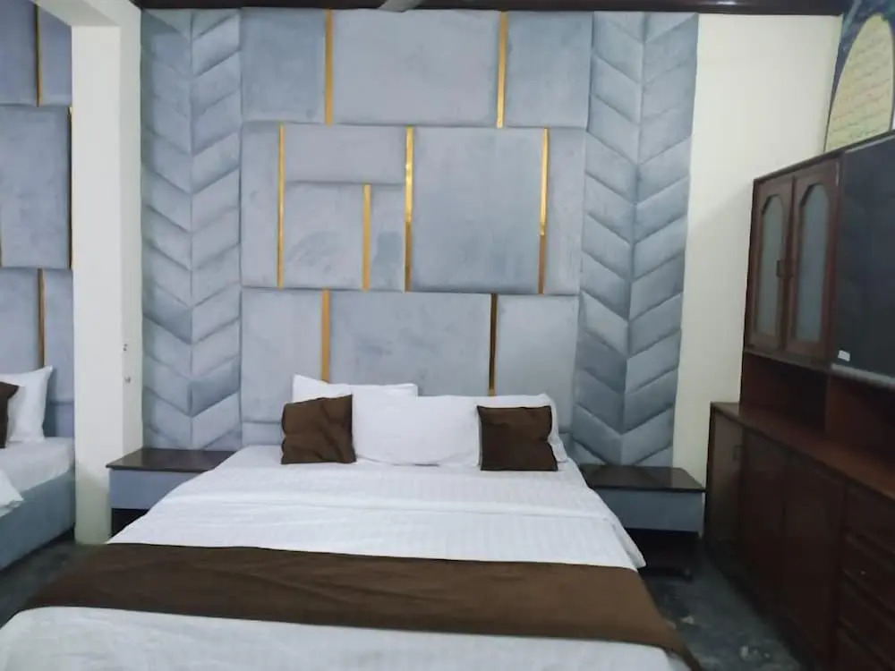 Noor INN Guest House